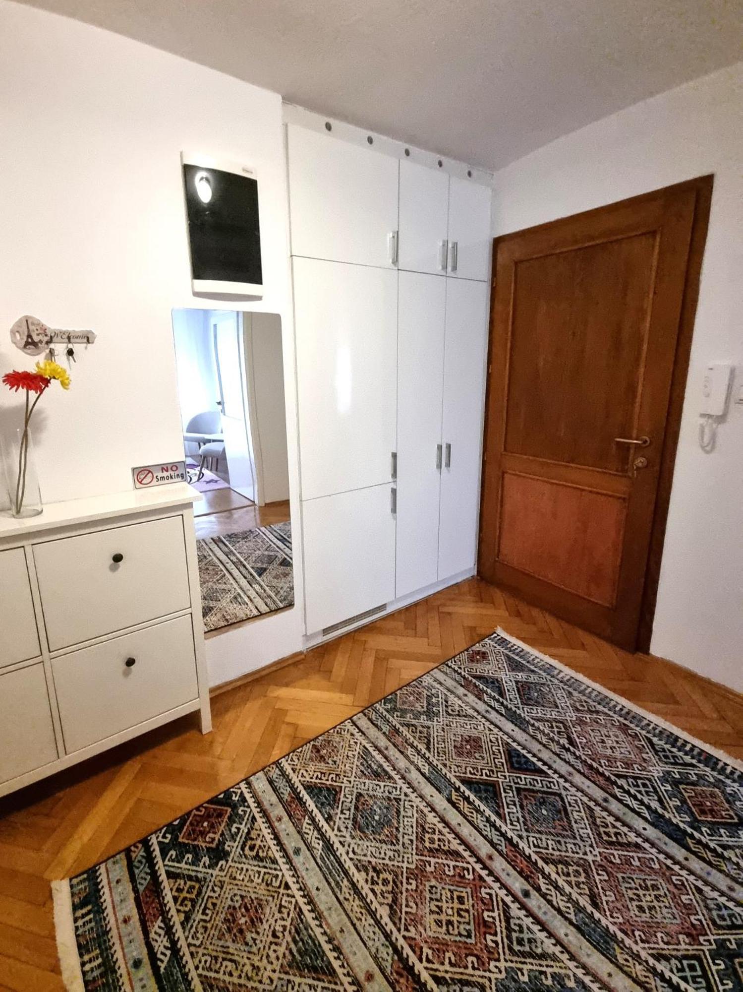 Bell Apartment Bihać Exterior foto